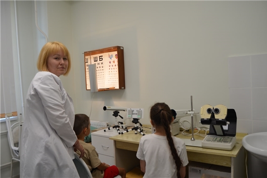В Ядрине дети могут улучшить зрение без оперативных вмешательств