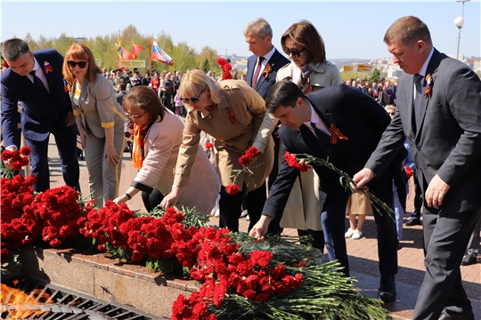 Светлана Каликова возложила цветы к Монументу Славы