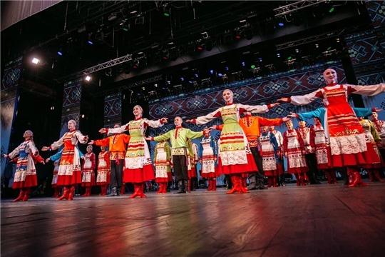 Чувашский государственный академический ансамбль песни и танца закрыл 98-ой творческий сезон