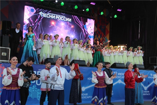 В Цивильском районе состоялся фестиваль-марафон «Песни России» под руководством Надежды Георгиевны Бабкиной