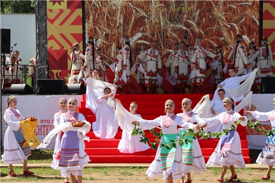 В этнокомплексе «Амазония» открылся Всечувашский праздник «Акатуй»