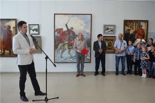 Известный художник, уроженец Чебоксар, впервые представил свои работы в Чувашии