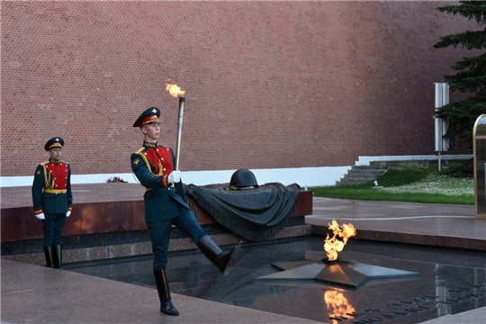 Пусть не гаснут огонь и память