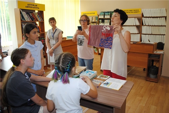 В специальной библиотеке им. Толстого состоялось путешествие в царство книжных сокровищ