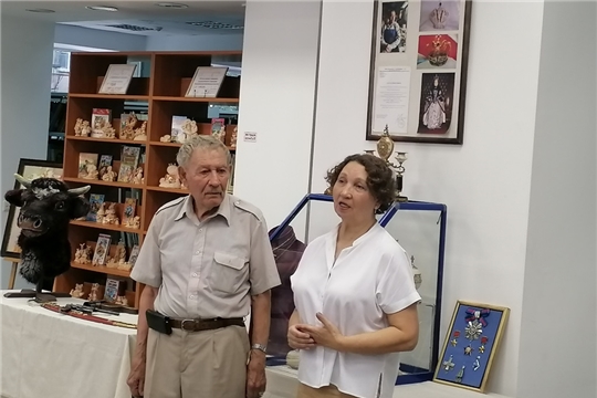 Борис Чачев представил в Национальной библиотеке персональную выставку