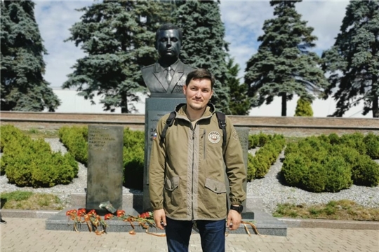 Александр Кондратьев возложил цветы к памятнику первому главе самопровозглашенной ДНР Александру Захарченко