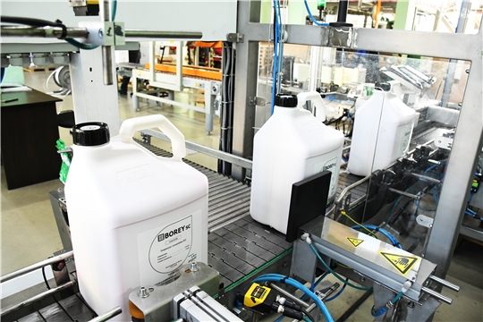 Вурнарский завод смесевых препаратов увеличил выработку продукции на 32% благодаря нацпроекту