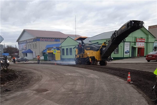 На автомобильной дороге «Волга-Козловка» продолжается ремонт в рамках дорожного нацпроекта