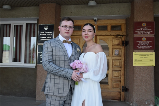В отделах ЗАГС в День семьи, любви и верности проходит регистрация брака