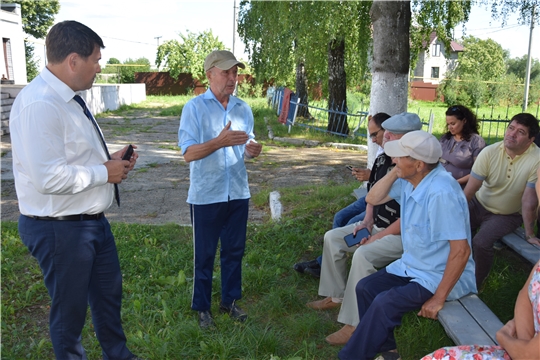 Представители муниципалитета инициировали встречу с жителями деревни Чандрово