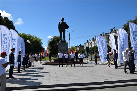 В Чебоксарах состоялся торжественный митинг, посвященный 60-летию со дня полета в космос Андрияна Николаева