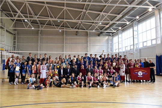 Состоялись финальные игры Школьной волейбольной лиги сезона 2022