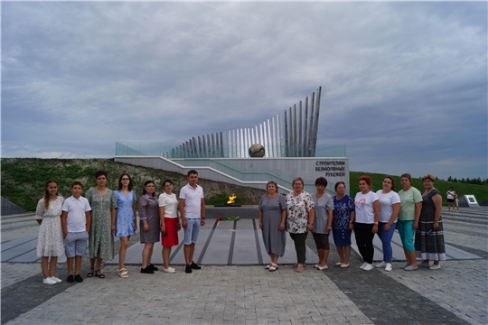 Педагоги Алтышевской средней школы (Алатырский район) совершили образовательную экскурсию в Козловский район
