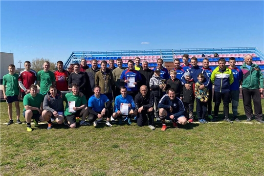 Районная спартакиада среди сельских поселений завершилась соревнованиями по мини-футболу на призы Порецкого райпо