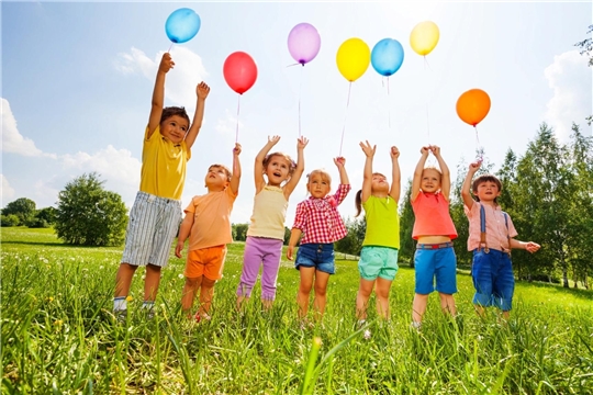 Юных жителей Порецкого района приглашаем на праздничную программу «Детство – волшебная страна»