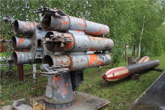 В подарок школе – военно-морские экспонаты