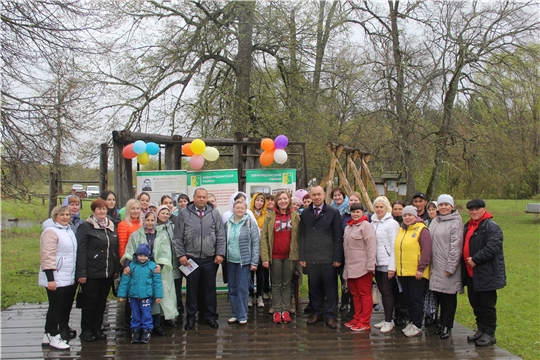 27 мая 2022 года в  национальном парке «Чаваш вармане» Шемуршинского района   состоялся фестиваль «Семейная шкатулка премудростей»