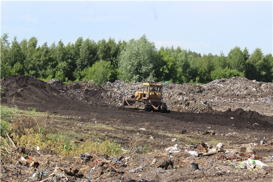 Глава администрации Шемуршинского района проконтролировал работу по рекультивации существующей санкционированной свалки для твердых бытовых отходов