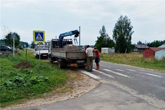 На ул.Луговая села Нижняя Кумашка начались работы по установке светофоров