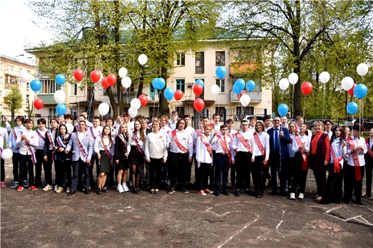 В добрый путь, выпускники! В Чебоксарском училище олимпийского резерва прозвенел последний звонок