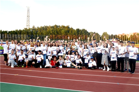 Министр спорта Чувашии Василий Петров поблагодарил волонтеров чемпионата России по лёгкой атлетике