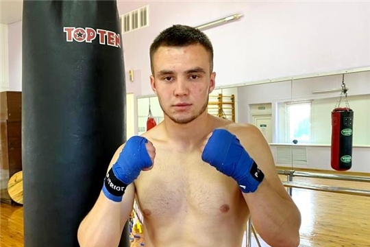 Дмитрий Прокопьев из Вурнарского района примет участие в Гран-при по шахбоксу 17 сентября