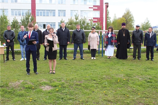 Последний звонок в Урмарской и Мусирминской школах