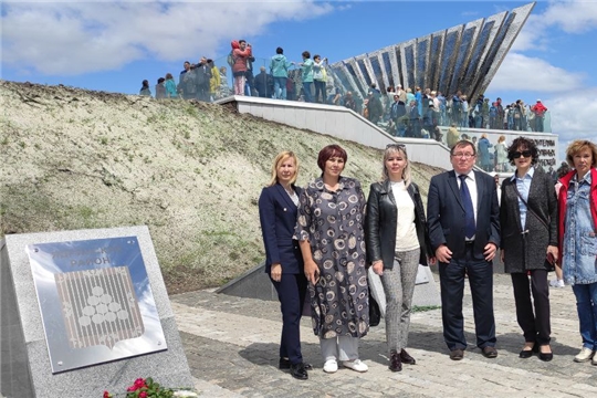 Делегация Ядринского района приняла участие на открытии мемориала труженикам тыла «Строителям безмолвных рубежей»