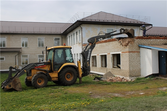 Сегодня началась реконструкция здания МБОУ «Яльчикская СОШ» со строительством столовой