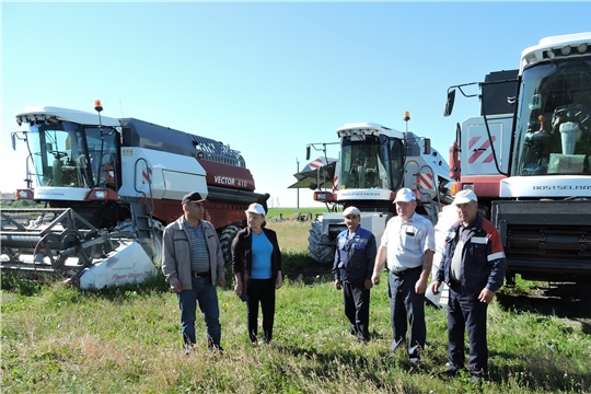 В Яльчикском районе начались комиссионные смотры готовности хозяйств к уборке урожая «Жатва - 2022»