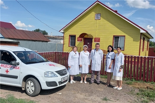 Выездная поликлиника приняла пациентов в деревне Аранчеево