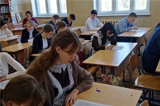 Будущие избиратели Янтиковского района присоединились к образовательной акции «Избирательный диктант»