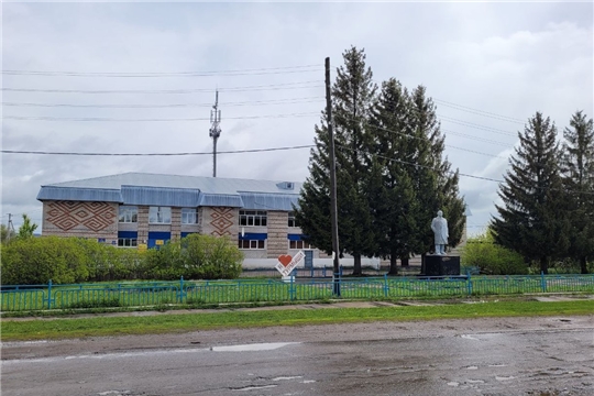 Благоустройство общественной территории по программе ФКГС в Янтиковском районе началось