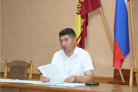 Сергей Беккер провел еженедельное совещание с главами сельских поселений и руководителями структурных подразделений администрации района