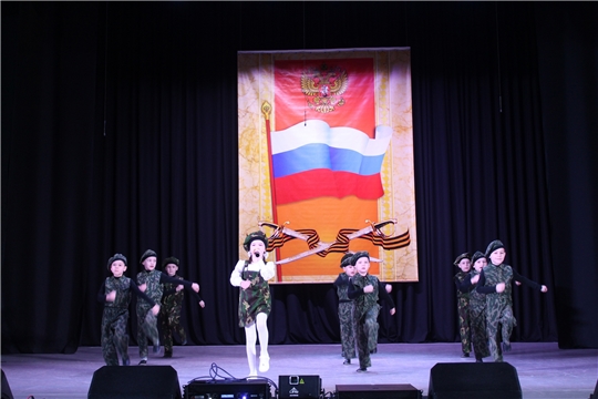 Во Дворце культуры города Канаш состоялся праздничный концерт ко Дню защитника Отечества