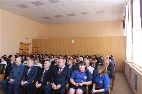 Праздничное мероприятие ко Дню защитника Отечества состоялось в администрации Шемуршинского муниципального округа.