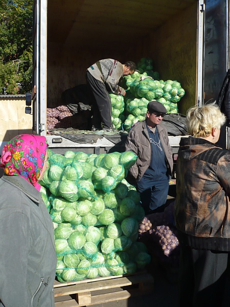 09:26 Сельскохозяйственные ярмарки продолжаются: реализовано  427 тонн  картофеля и 574 тонны других овощей