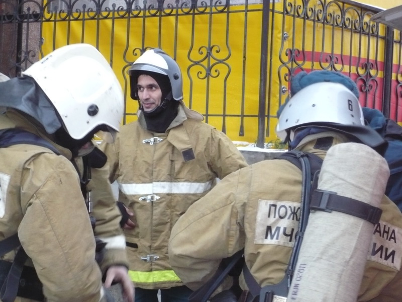 14:39 В здании администрации Ленинского района прошли пожарно-тактические учения