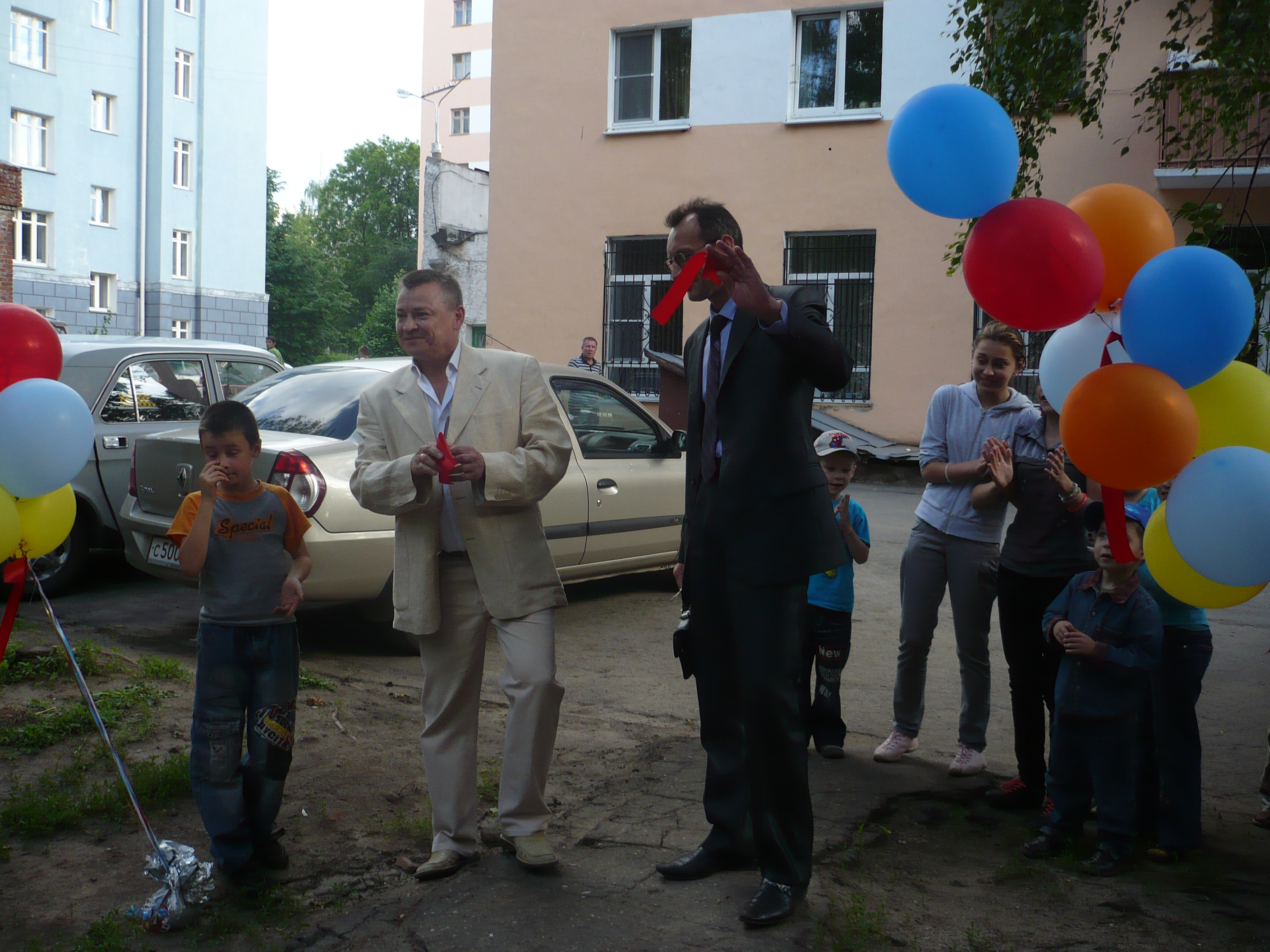15:09 По улице К.Маркса г.Чебоксары открылась новая детская площадка