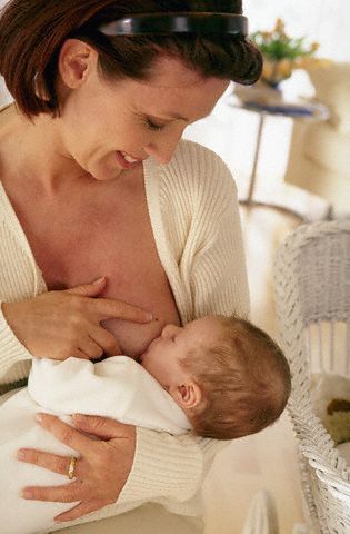 Rain Florence Breastfeeding