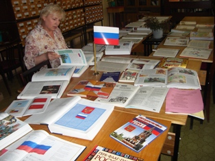 08:37 Открывается книжная выставка "Овеянный славой Побед"