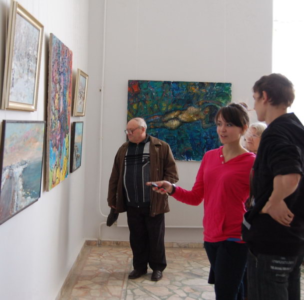 12:05 В Центре современного искусства открылась весенняя выставка художников Чувашии
