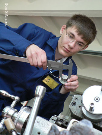 Лучший  станочник России учится в Чебоксарском электромеханическом колледже