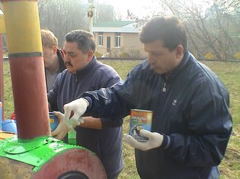 Депутаты Чебоксарского городского Собрания приняли участие в общегородском весеннем субботнике