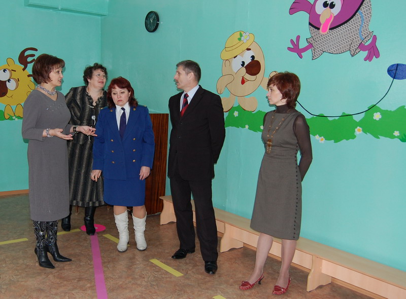 17:35 Постоянная комиссия посетила детские учреждения города