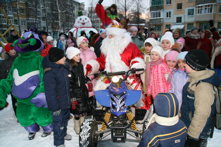 Дед Мороз на квадроцикле