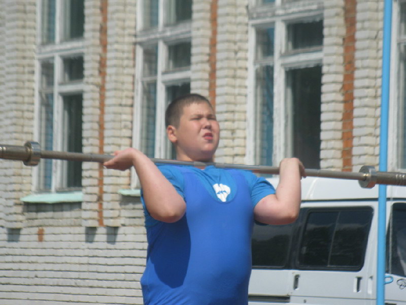 10:04 В Вурнарском районе почтили память первого мастера спорта СССР по тяжелой атлетике Виктора Андреева