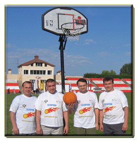 Команда Минэкономразвития Чувашии приняла участие в турнире по уличному баскетболу