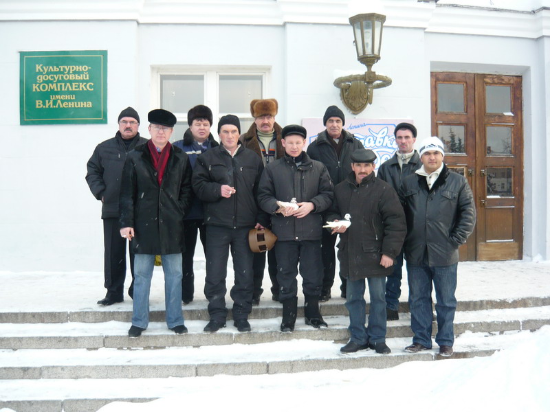 09.32 В Казани состоялась выставка голубей.