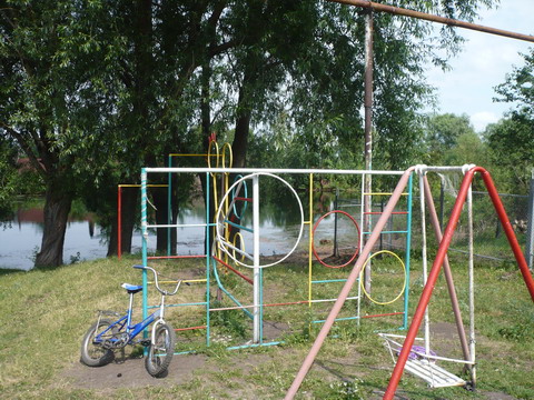 14.45 Детская площадка.